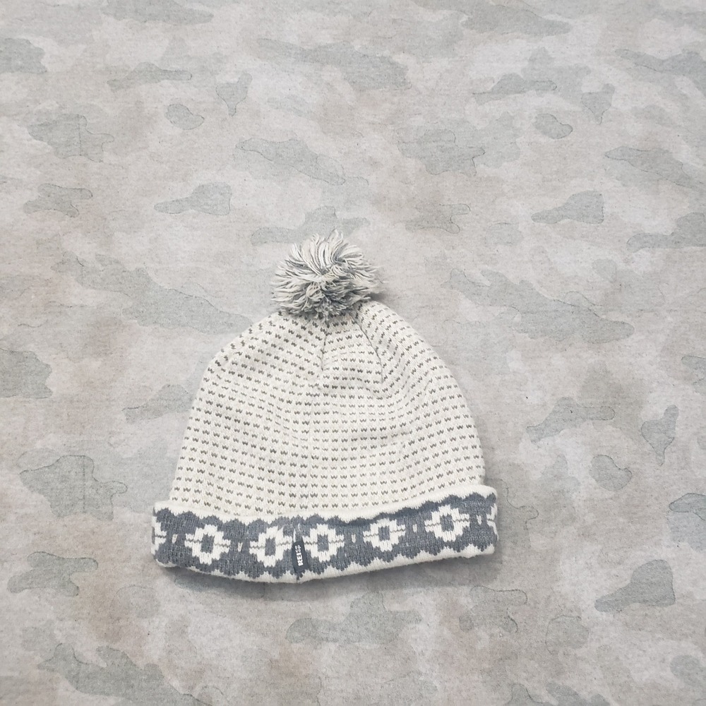 REI Co-op Beanie Women One Size Gray Pom Pom Knit Winter Hat Outdoors Hiking